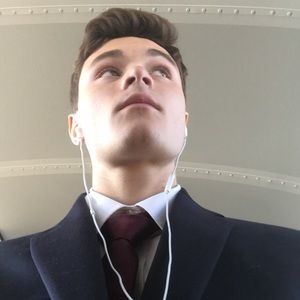 Meet your Posher, Logan